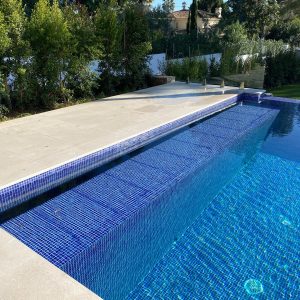 cubierta sumergida piscina tipo banco 2-optimizada